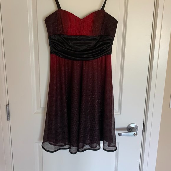 Laura P. Formal/Prom , Burgundy,Mini Dress,Size 4P - Picture 4 of 7